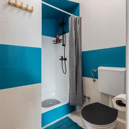 R Apartmán *