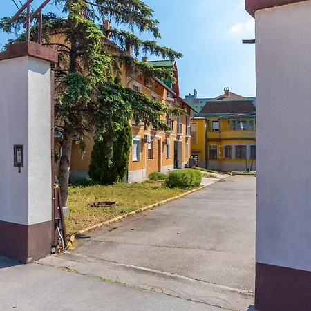 Apartmán R
